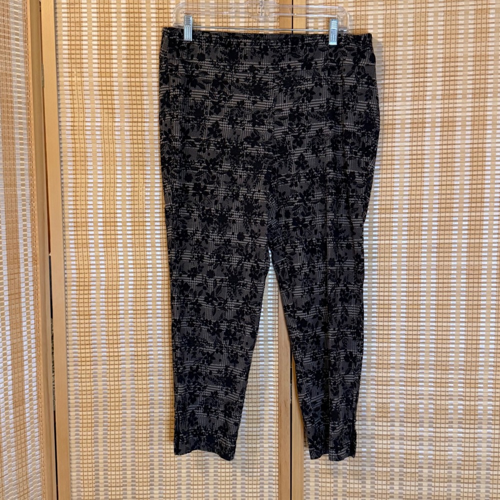 Counterparts Womens 14P Black White Floral Houndstooth Ankle Pants Button Hem